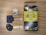 Mul-t-lock Lfic Cylinder For Icy With Control Operating Keys Brand New. Fixed Price $70.00.