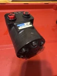 Char-lynn Eaton 101-1003-009 Hydraulic Motor 1" Keyed Shaft. Fixed Price $140.00.